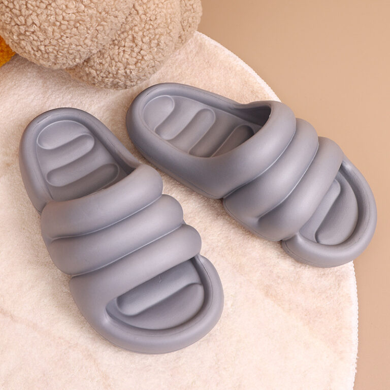 Women's Fashion Bathroom Anti-Slip Deodorant Thick Sole Slippers – Image 3