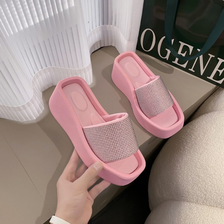 Square Colored Sponge Bottom Net Red Slippers – Image 9