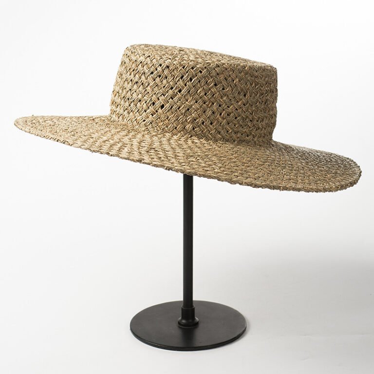 Handwoven seaweed flat top straw hat - Image 2