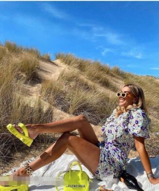 Chaussons à semelles épaisses Les femmes portent des chaussures romaines hautes en été