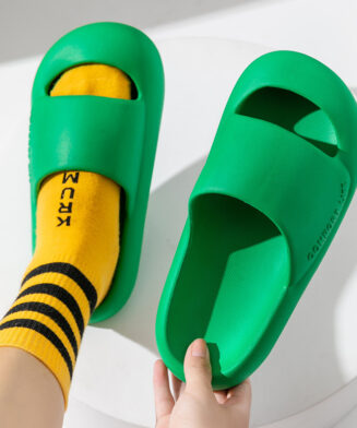 Nouvelle chaussure à fond épais pour l'intérieur, antidérapante pour l'extérieur