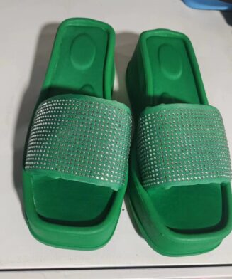 f215502e b65e 4c33 b7c0 a09e87ad1155